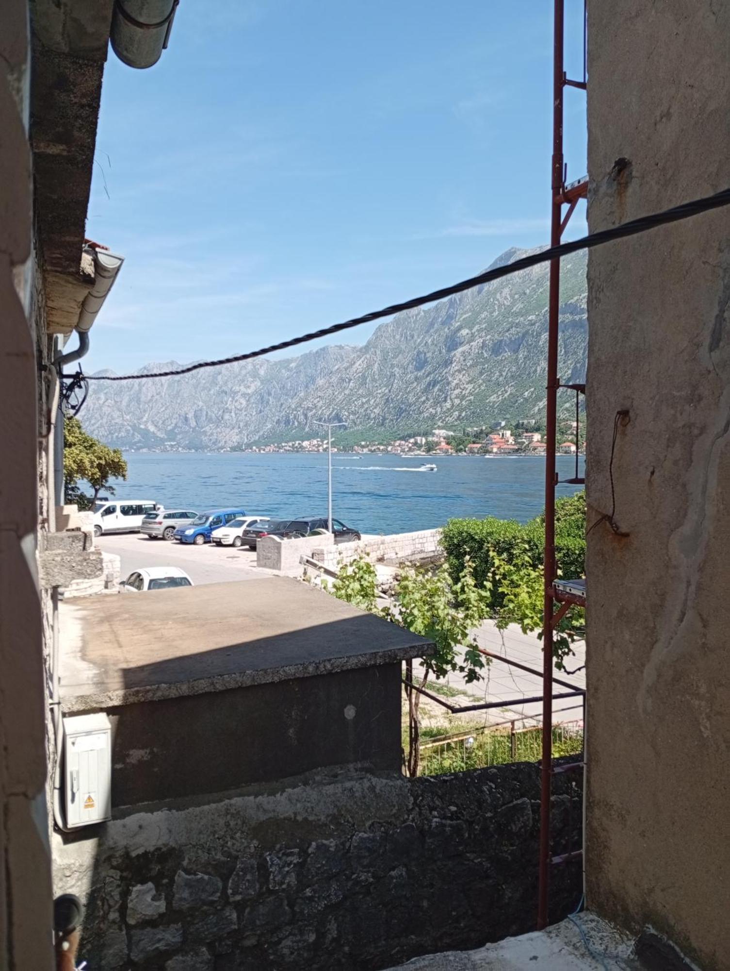 Apartment Radovic Kotor Exterior foto
